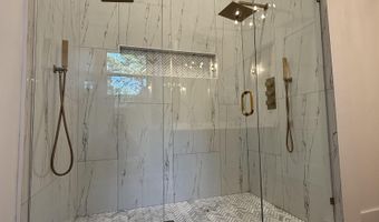 960 CAMP BRANCH Rd, Alabaster, AL 35007