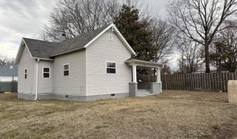 141 W College St, Aurora, MO 65605