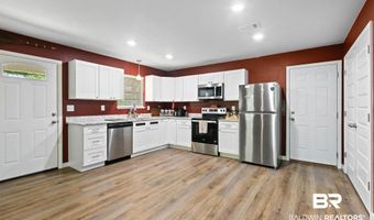 10 Middleton Ln, Atmore, AL 36502