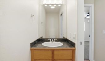 77 Kealohilani St, Kahului, HI 96732