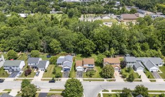 2392 Minerva Park Pl, Columbus, OH 43229