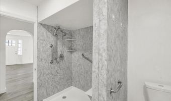 105 GIBRALTAR Rd, Reading, PA 19606