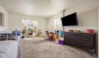 924 E GRANADA Ave, Apache Junction, AZ 85119