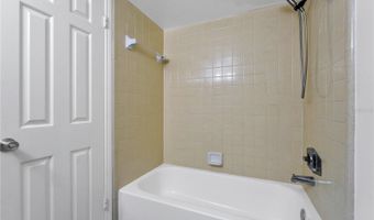 196 RIVERBEND Dr 102, Altamonte Springs, FL 32714