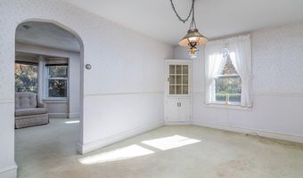 154 Essex Rd, North Kingstown, RI 02852