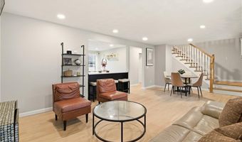 580 Old Main St, Coventry, RI 02816