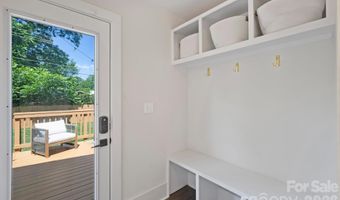 1914 Windham Pl, Charlotte, NC 28205