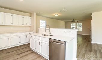 402 Smokehouse Ln, Albemarle, NC 28001