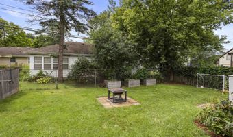 2605 W 8TH St, Appleton, WI 54911