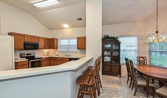 5607 Oak Dr, Charlotte, NC 28216