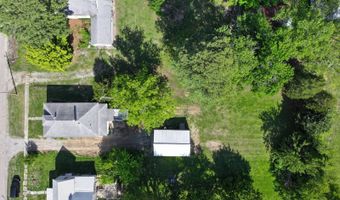 135 E Pine St, Albion, IL 62806