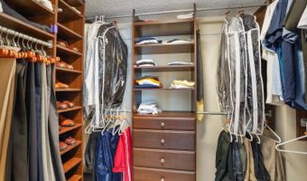 5300 HOLMES Pkwy 914, Alexandria, VA 22304