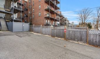 530 E Broadway A, Boston, MA 02127