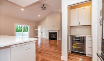 18 Hampton Rd 21, Coventry, RI 02816