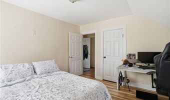 20 Mount Pleasant View Ave, Cumberland, RI 02864
