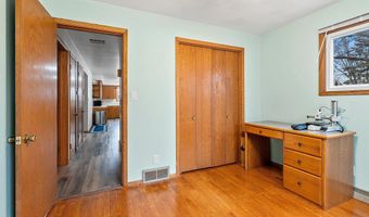 925 W LINDBERGH St, Appleton, WI 54914