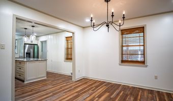203 James St, Batesville, MS 38606
