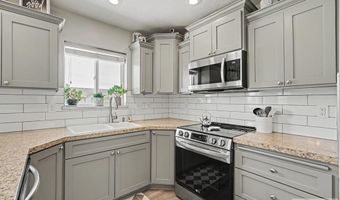 5343 Barton Ct, Ammon, ID 83406
