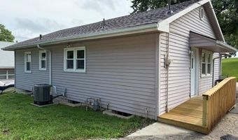 1605 S 6th St, Atchison, KS 66002
