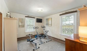 25 Hillview Ave, North Smithfield, RI 02896