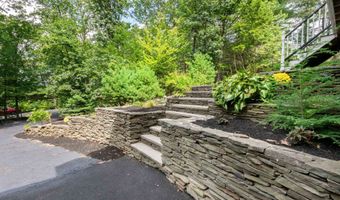 57 Governor Dinsmore Rd, Windham, NH 03087