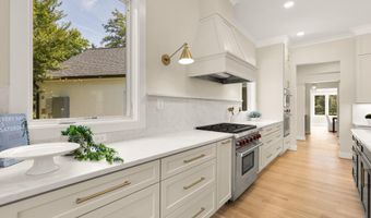 10700 ALLOWAY Dr, Potomac, MD 20854