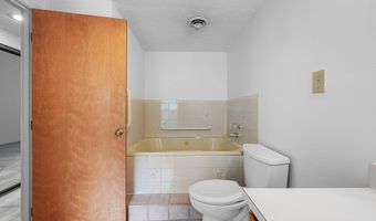 54 Voyagers Ln 54, Ashland, MA 01721