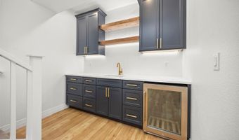 2567 Kingston St, Aurora, CO 80010