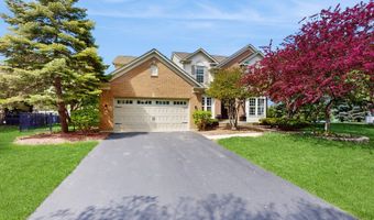 8 GEORGETOWN Ct, Algonquin, IL 60102