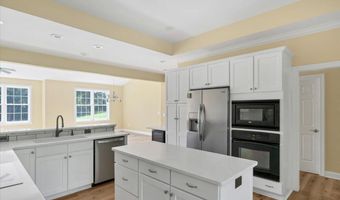 330 Lighthorse Cir, Aberdeen, NC 28315