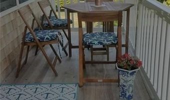 27 Sanderling Way, Middletown, RI 02842