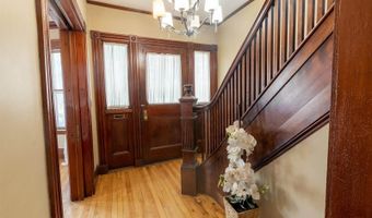 18 Hudson St, Bangor, ME 04401