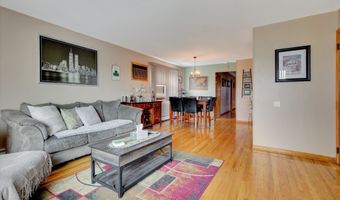 25 Linden St, Bayonne, NJ 07002