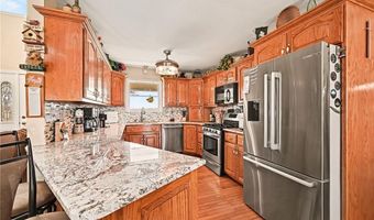 17251 Hollingsworth Rd, Basehor, KS 66007