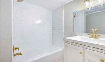 412 OAK St, Auburndale, FL 33823