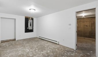 9 Evas Dr, Brookfield, CT 06804