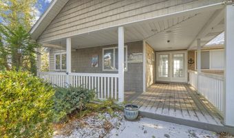 2769 Lakeshore, Applegate, MI 48401