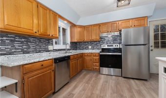 685 Freedom Ave, Akron, OH 44310