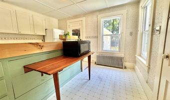 42 S Main St, Brookline, NH 03033