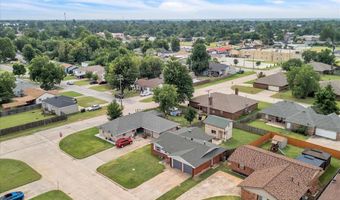 6804 NW 25th St, Bethany, OK 73008