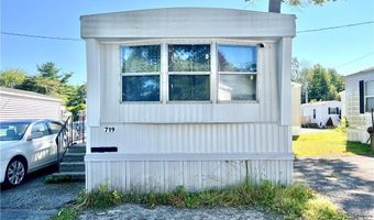 719 Forest Park Ave, Middletown, RI 02842