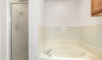 626 Home Xing, Adkins, TX 78101