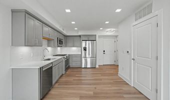 701 N HENRY St 502, Alexandria, VA 22314