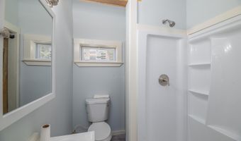 8 Magnolia Ln, Starks, ME 04911