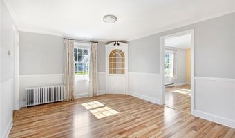 16 Elm Ave, East Providence, RI 02916