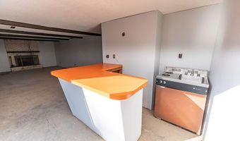 19 Skyline Dr, Adrian, MO 64720