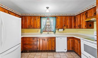 4 Tattersall Dr, Lincoln, RI 02865