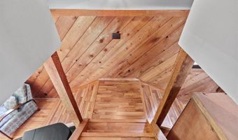 10463 Farm Road 1182, Aurora, MO 65605