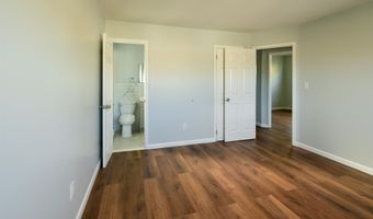 45 E 51ST St, Bayonne, NJ 07002