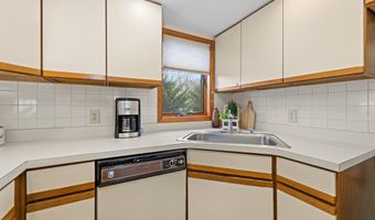 182 Pinnacle Rd 6, Campton, NH 03285